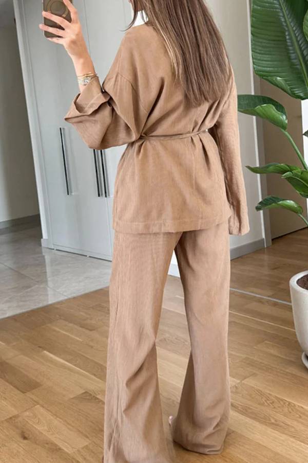 Yoselin® | Completo due pezzi casual composto da top con revers in tinta unita e pantaloni