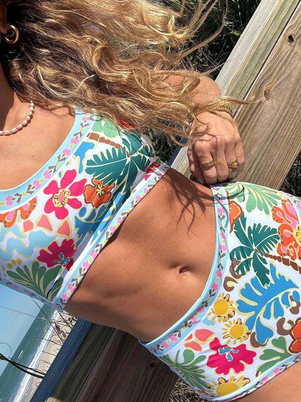 Coralia® | Bikini elasticizzato floreale di supporto