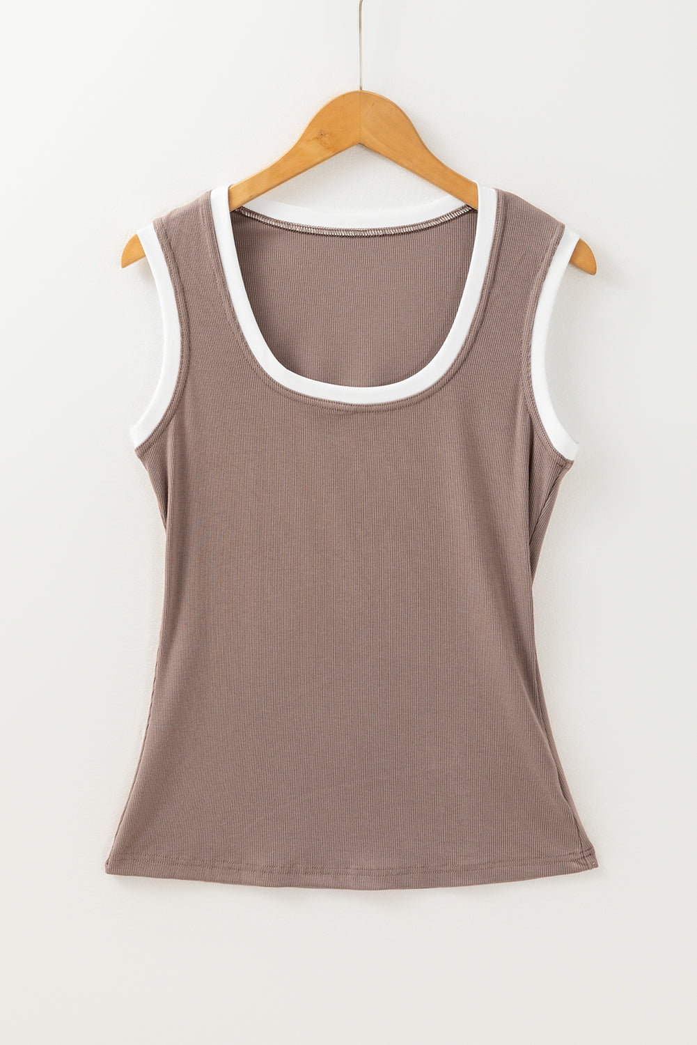 Yolanda® | Canotta in maglia con bordi a contrasto, scollo rotondo e spalline larghe