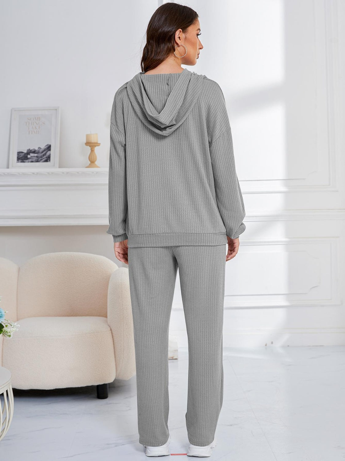 Zahira® | Completo con felpa a maniche lunghe e pantaloni con spalle scese