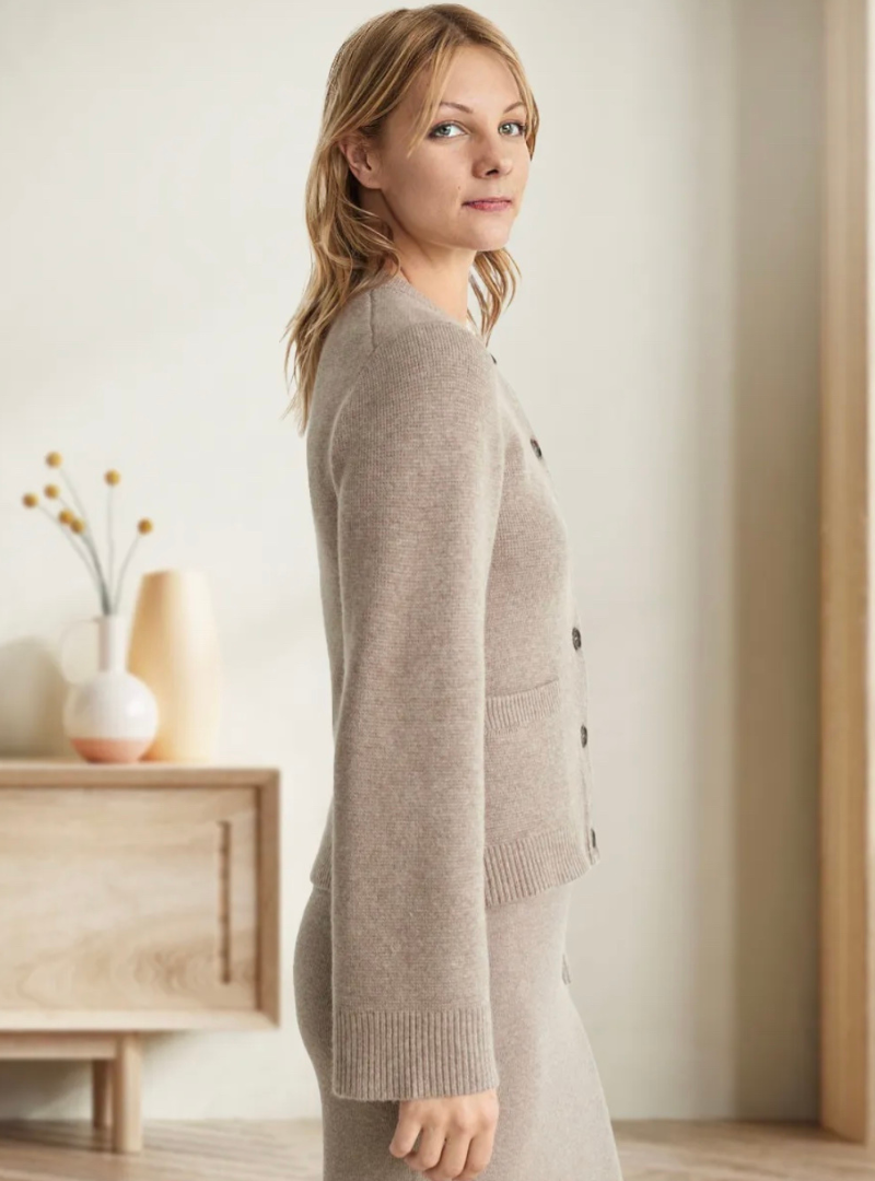 Yris® | Cardigan morbido con bottoni