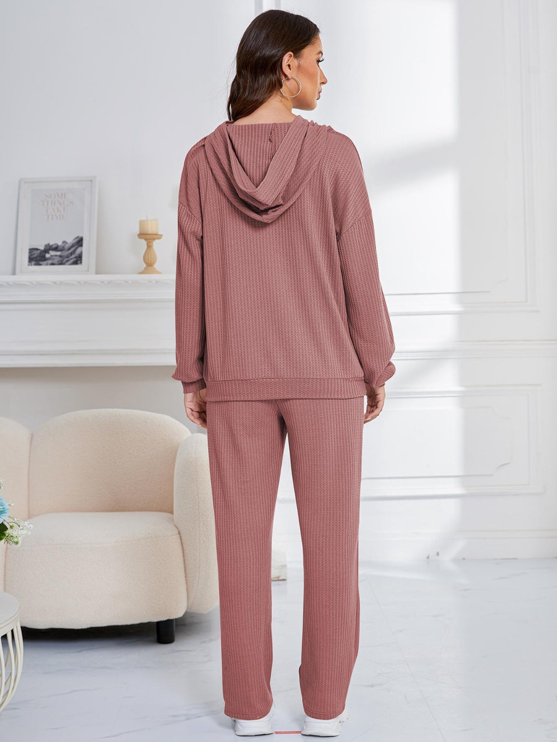 Zahira® | Completo con felpa a maniche lunghe e pantaloni con spalle scese