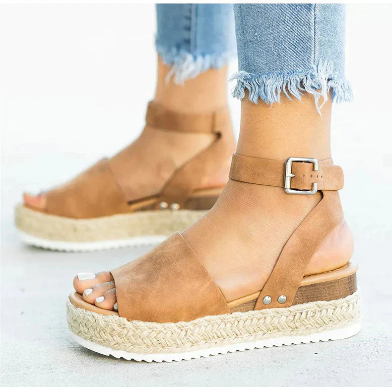 Aquilina® | Sandali alla moda per le donne