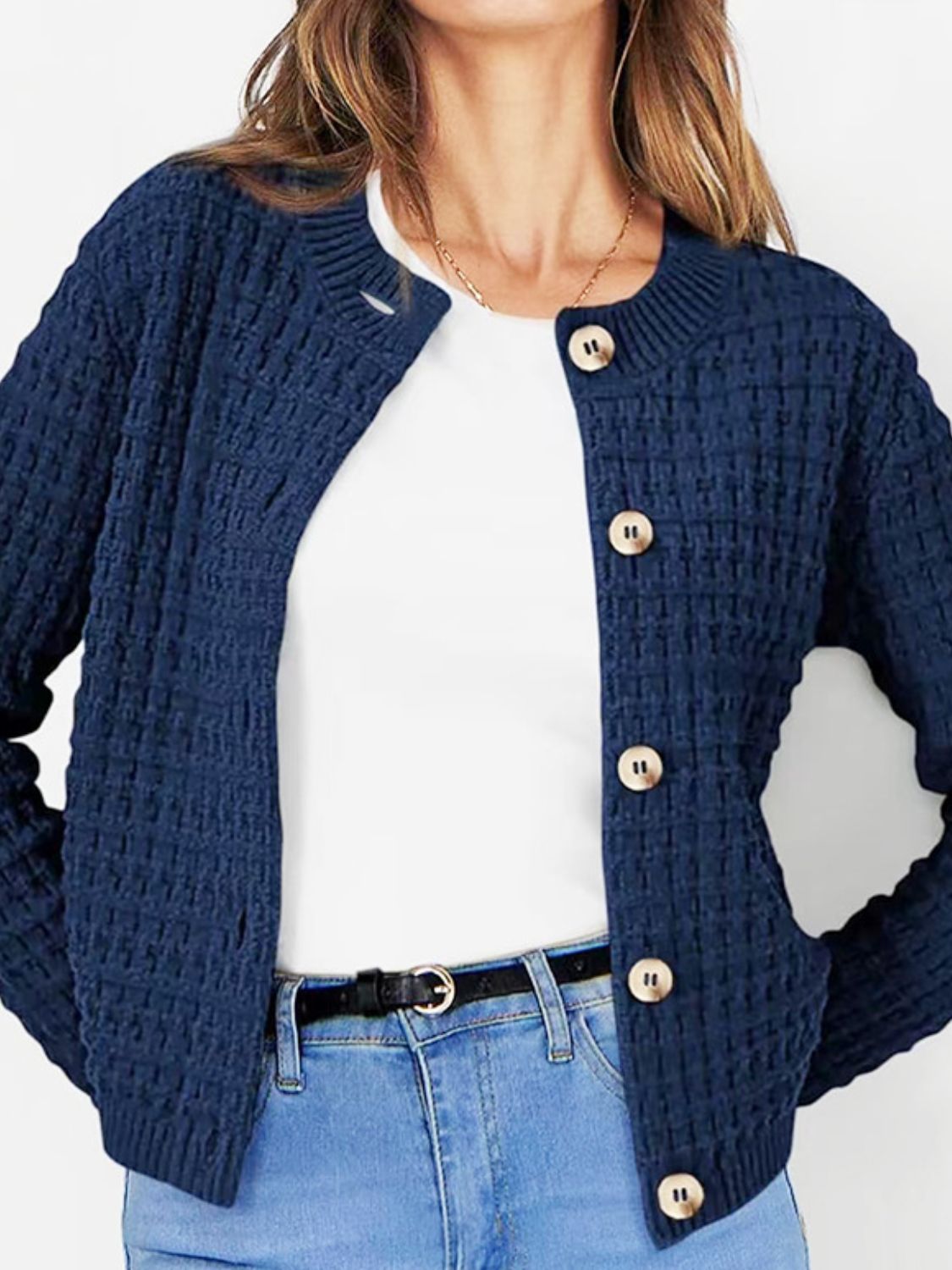 Adele® | Cardigan abbottonato a maniche lunghe con girocollo