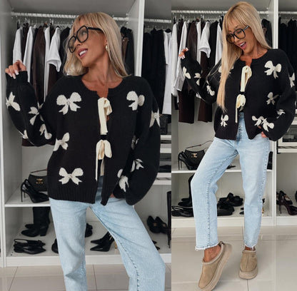 Xenia® | Comodo cardigan con papillon