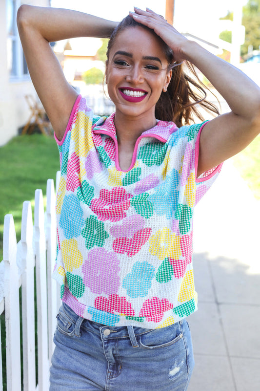 Zafferano® | Top in maglia multicolore con scollo dentellato e colletto floreale di Spring Vibes