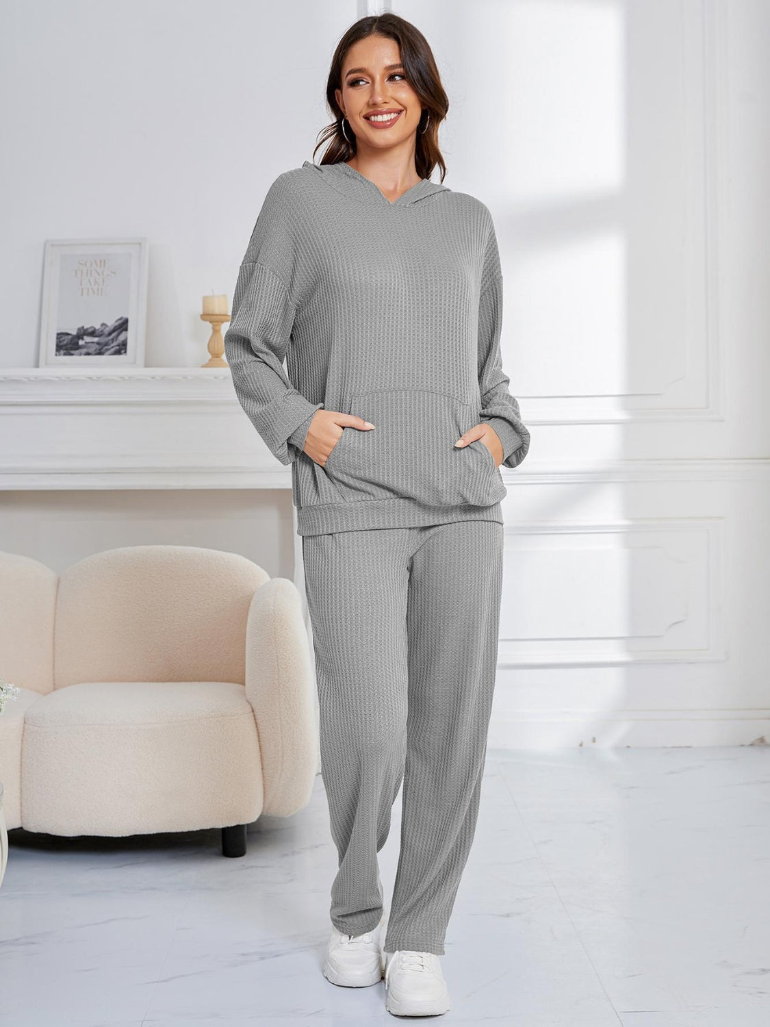 Zahira® | Completo con felpa a maniche lunghe e pantaloni con spalle scese