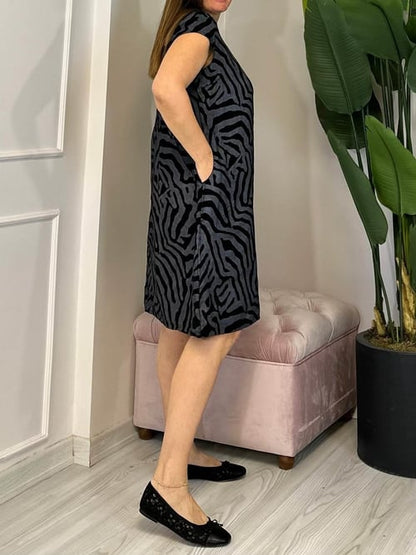 Naila - Abito Midi in Rayon con Stampa Zebra e Collo Rotondo