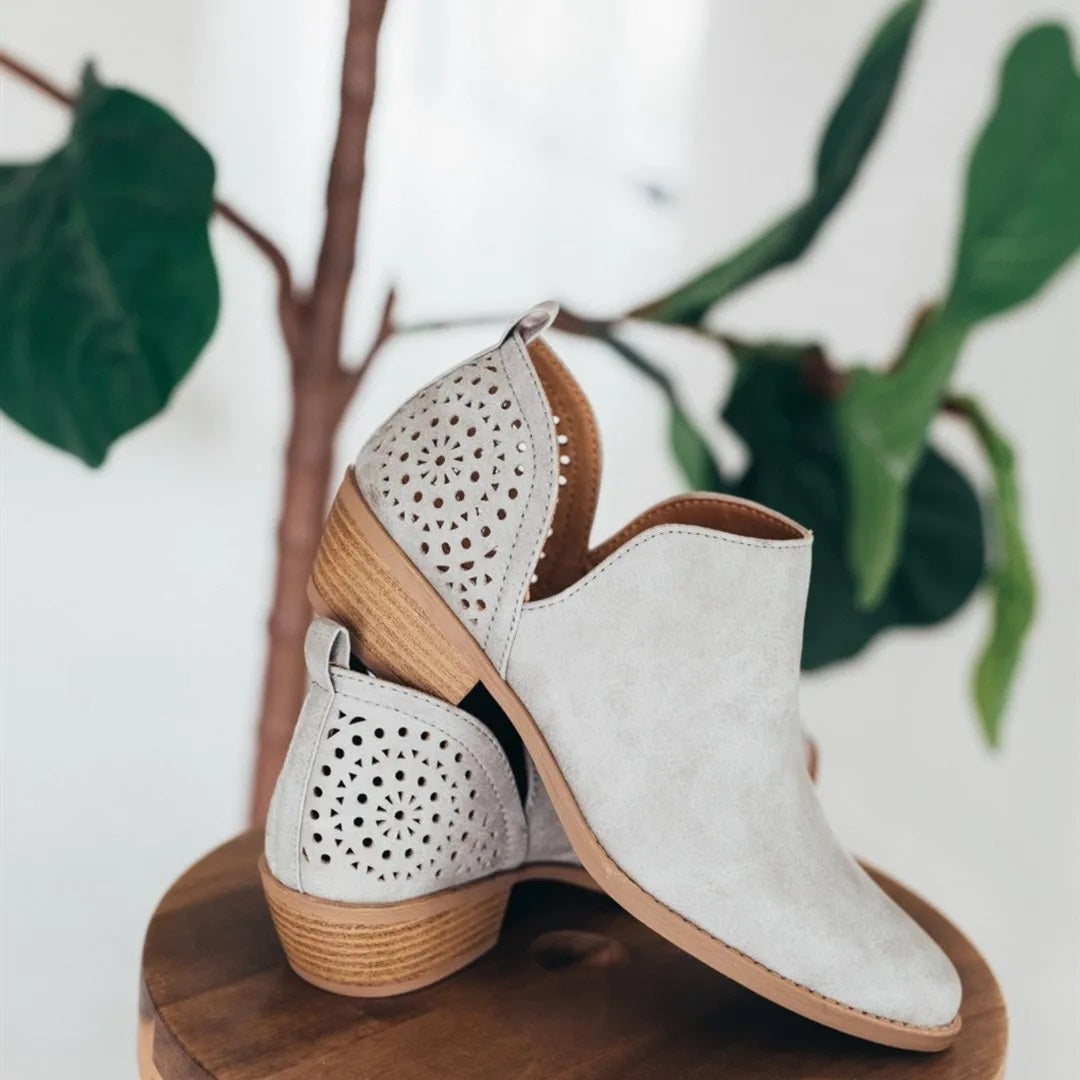 Yvonne® | Stivali ortopedici di supporto e alla moda.