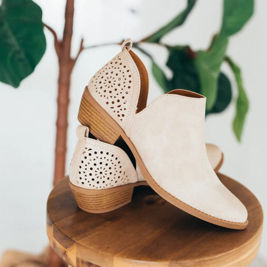 Yvonne® | Stivali ortopedici di supporto e alla moda.