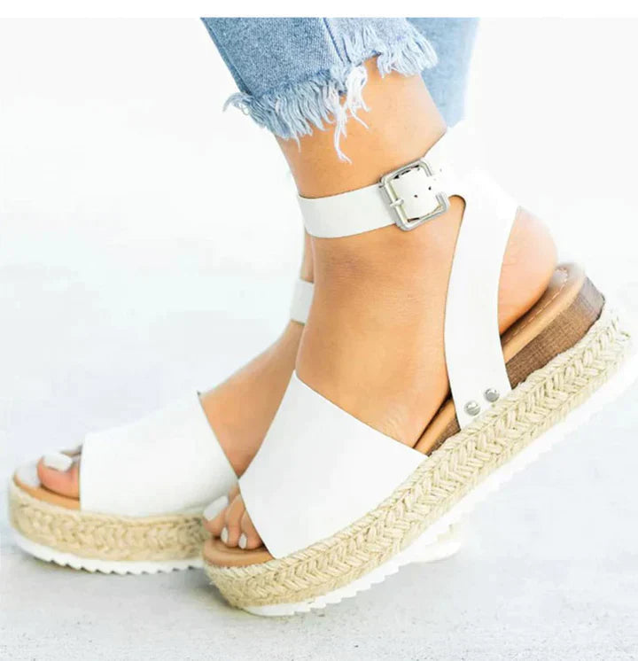 Aquilina® | Sandali alla moda per le donne