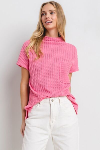 Yoselin® | Top in maglia strutturata con colletto rialzato e maniche corte