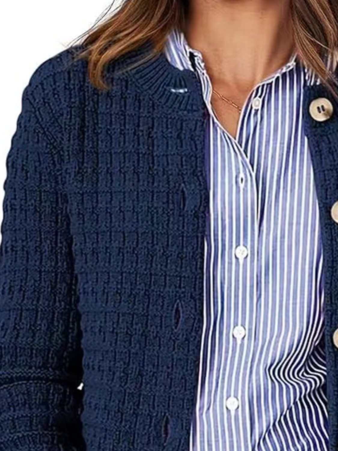 Adele® | Cardigan abbottonato a maniche lunghe con girocollo